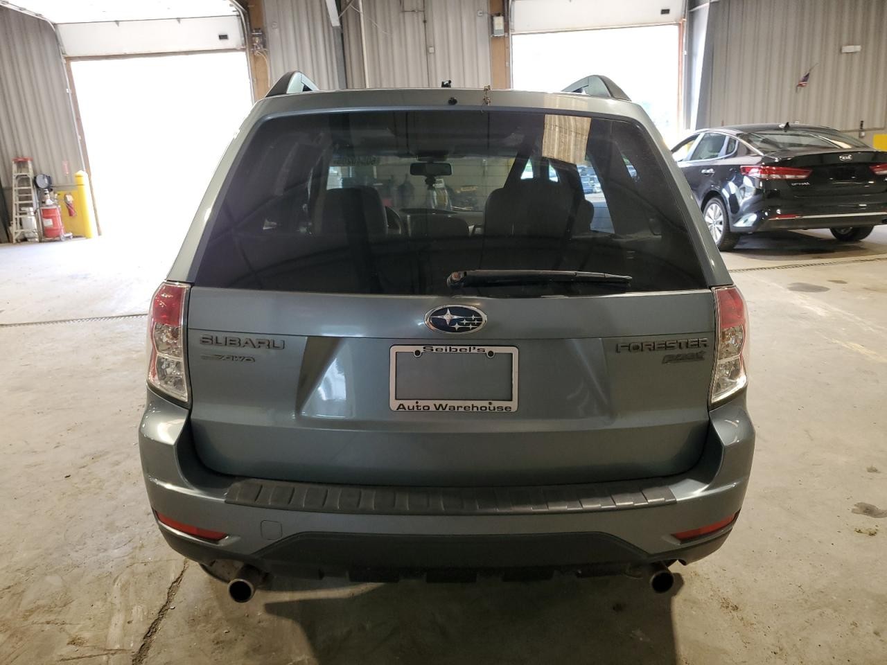 https://f005.backblazeb2.com/file/img-partshotlines-com/Inventory/MA528/Vehicle/65745_07.jpg