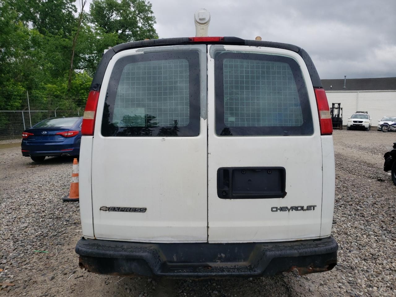 https://f005.backblazeb2.com/file/img-partshotlines-com/Inventory/MA528/Vehicle/65753_09.jpg