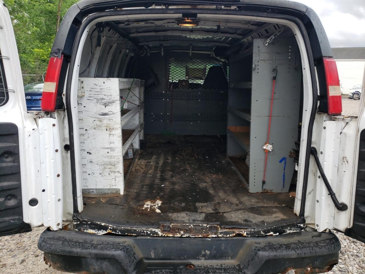 https://f005.backblazeb2.com/file/img-partshotlines-com/Inventory/MA528/Vehicle/65753_10.jpg
