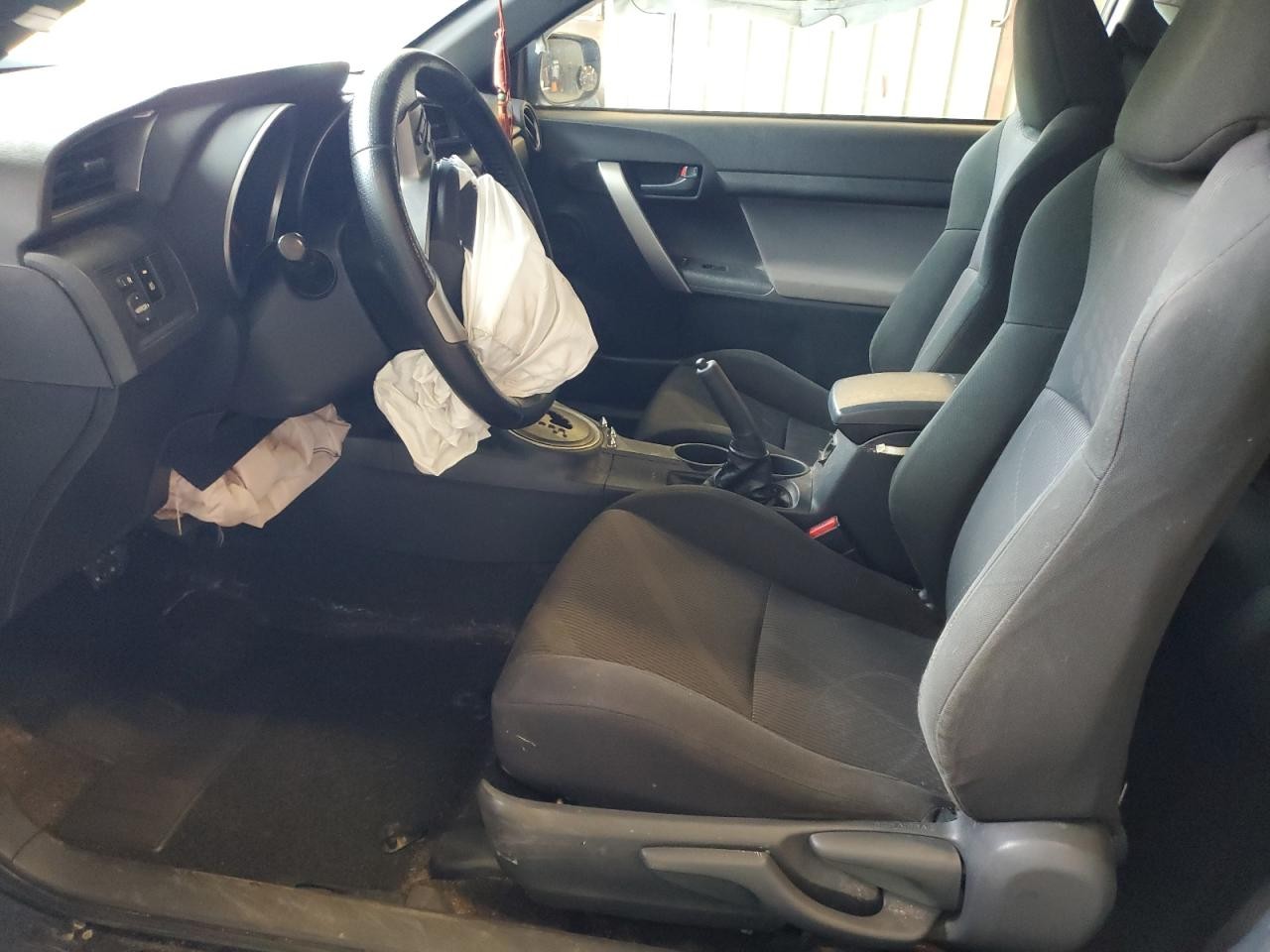 https://f005.backblazeb2.com/file/img-partshotlines-com/Inventory/MA528/Vehicle/66117_08.jpg