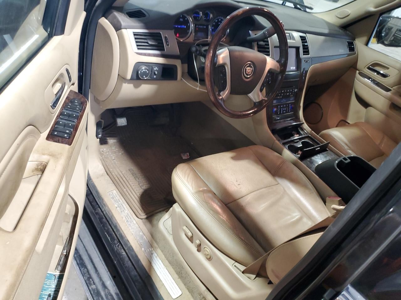 https://f005.backblazeb2.com/file/img-partshotlines-com/Inventory/MA528/Vehicle/66682_03.jpg