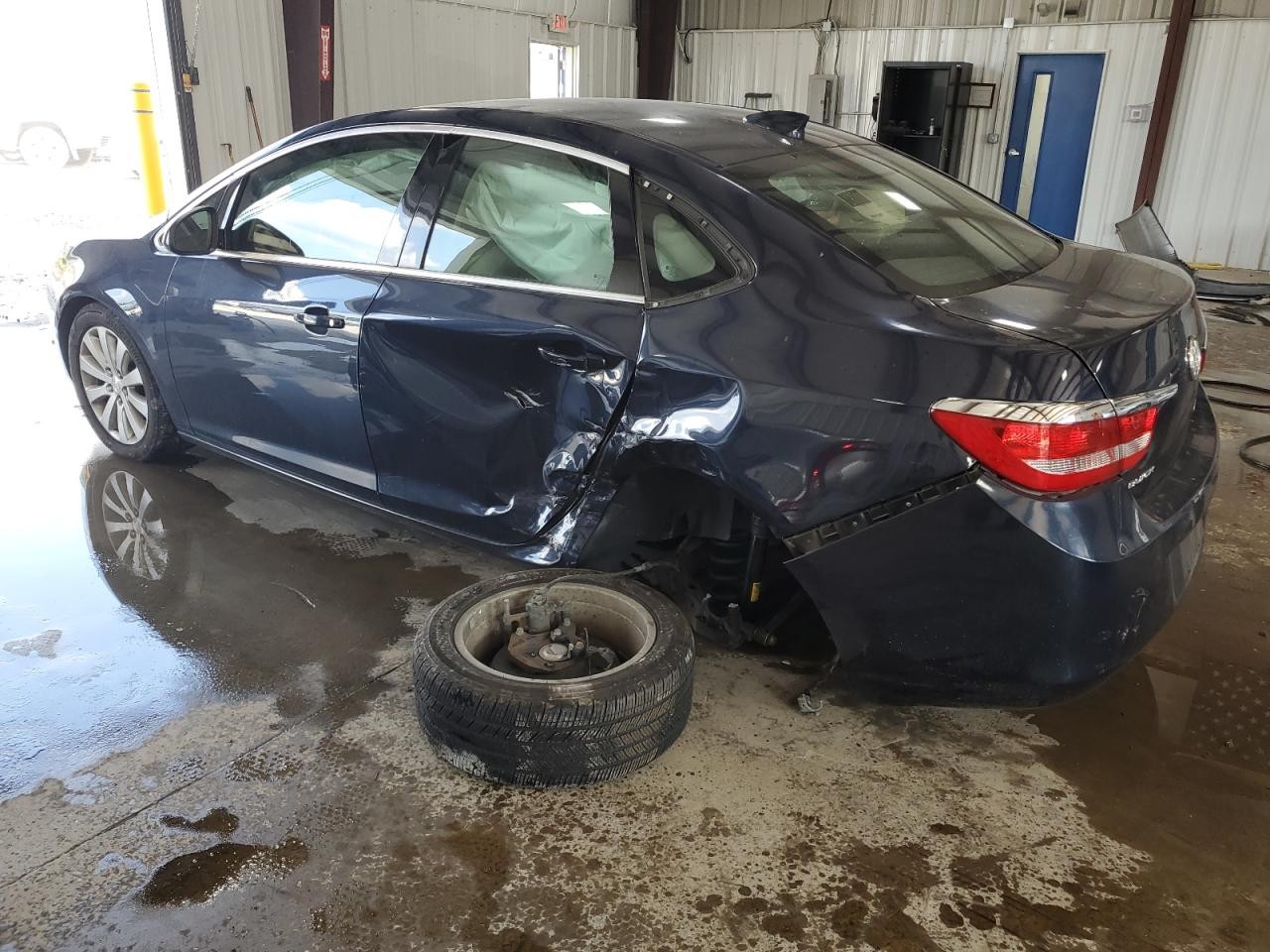 https://f005.backblazeb2.com/file/img-partshotlines-com/Inventory/MA528/Vehicle/66800_10.jpg