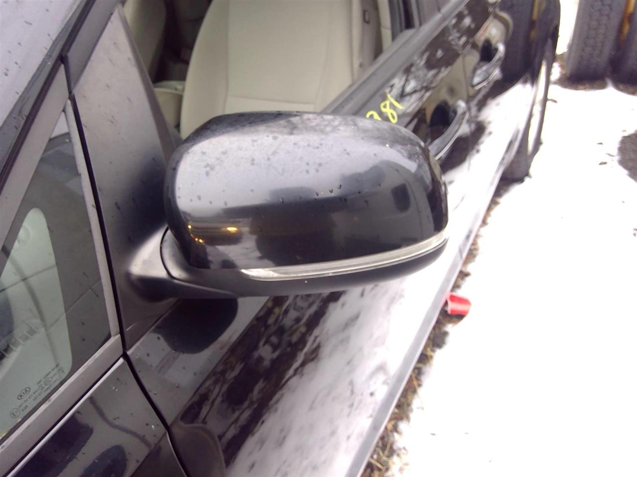 https://f005.backblazeb2.com/file/img-partshotlines-com/Inventory/MA528/Vehicle/67923_11.jpg