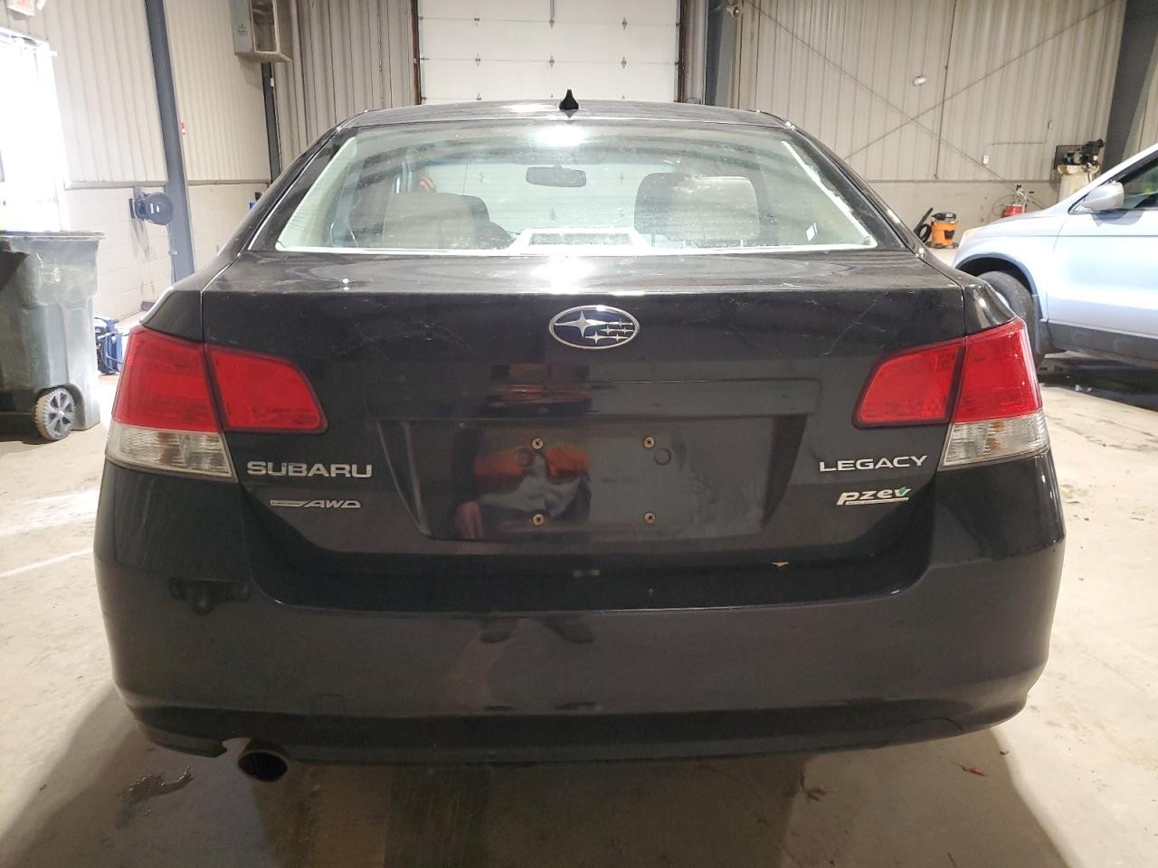 Vehicle/68112_09.jpg