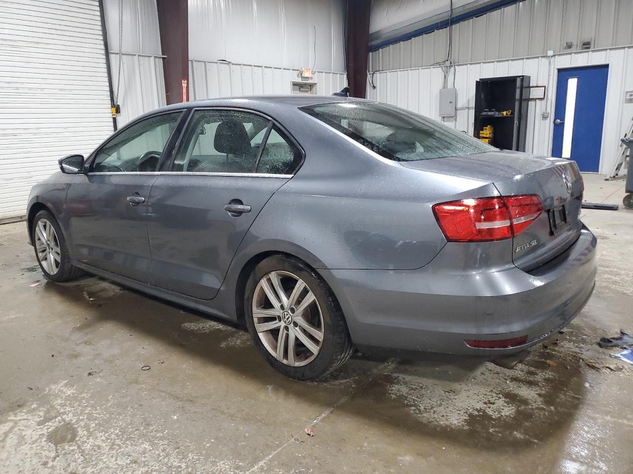 https://f005.backblazeb2.com/file/img-partshotlines-com/Inventory/MA528/Vehicle/68121_02.jpg