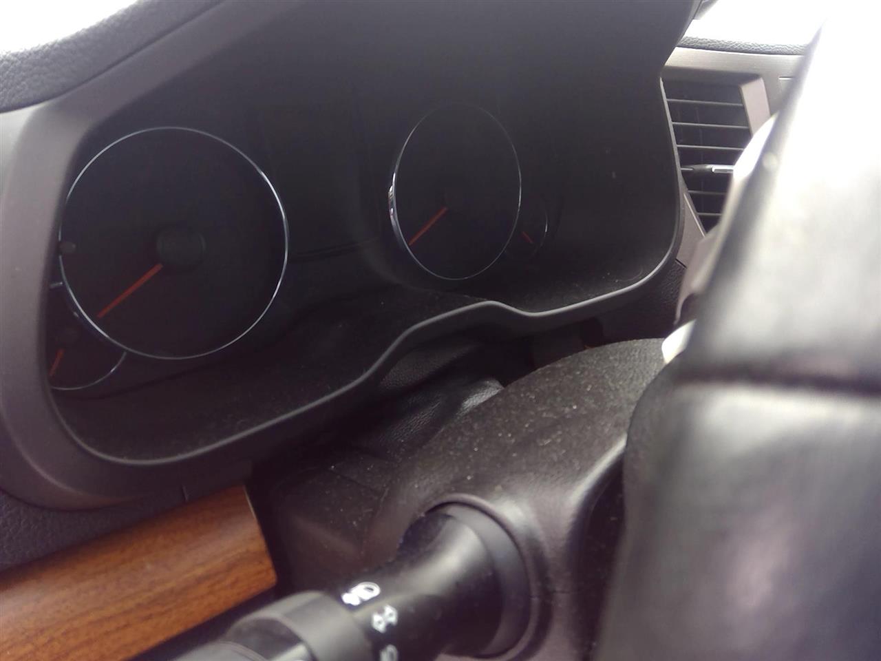 Vehicle/68383_12.jpg