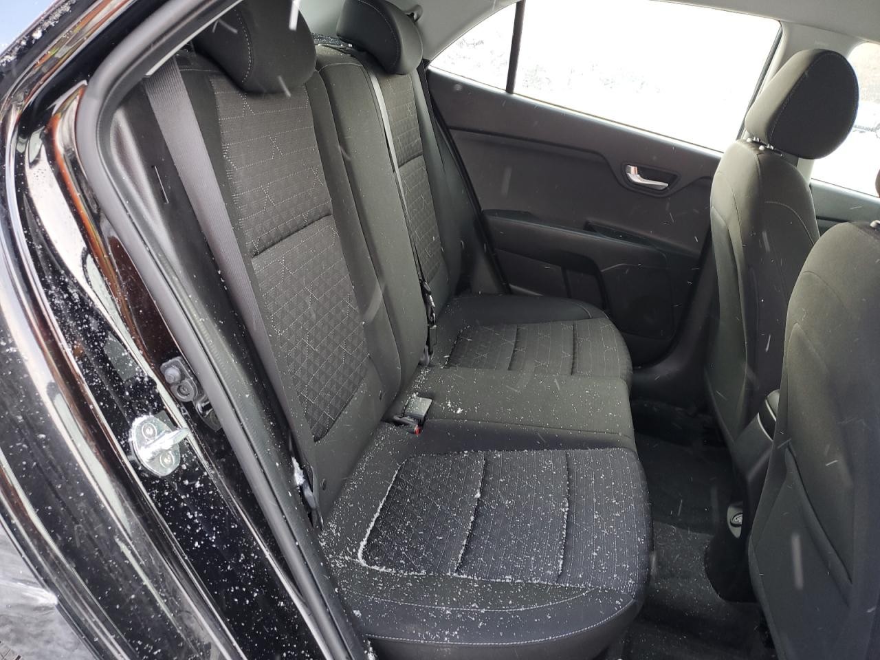 https://f005.backblazeb2.com/file/img-partshotlines-com/Inventory/MA528/Vehicle/70017_09.jpg