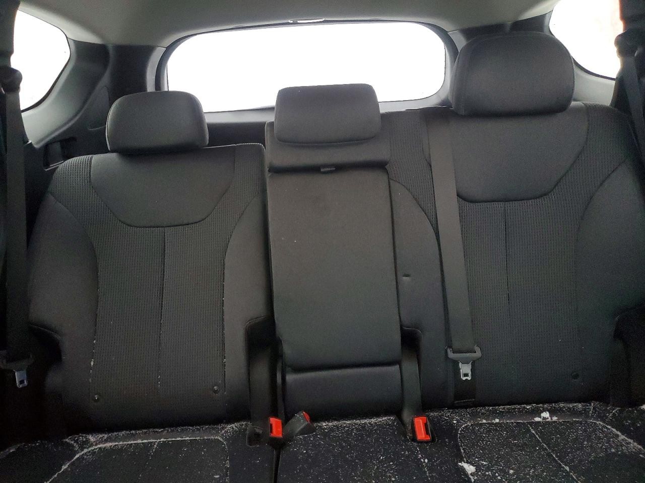 https://f005.backblazeb2.com/file/img-partshotlines-com/Inventory/MA528/Vehicle/70025_09.jpg