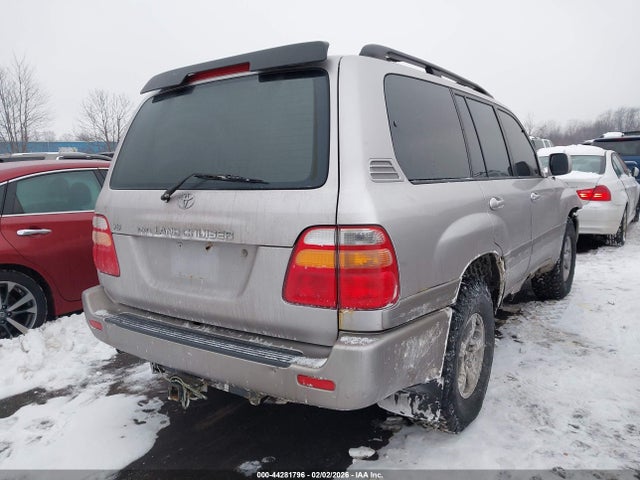 https://f005.backblazeb2.com/file/img-partshotlines-com/Inventory/MA528/Vehicle/70115_04.jpg