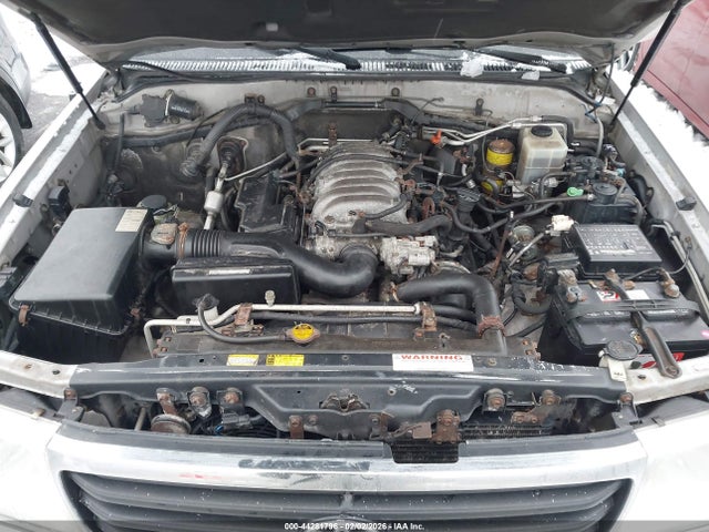 https://f005.backblazeb2.com/file/img-partshotlines-com/Inventory/MA528/Vehicle/70115_10.jpg