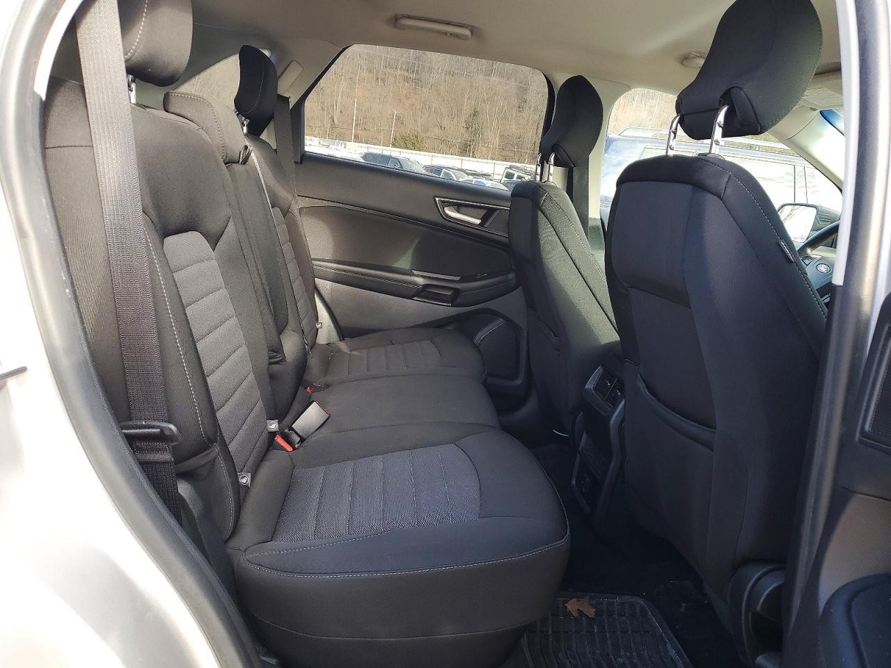 https://f005.backblazeb2.com/file/img-partshotlines-com/Inventory/MA528/Vehicle/70220_10.jpg