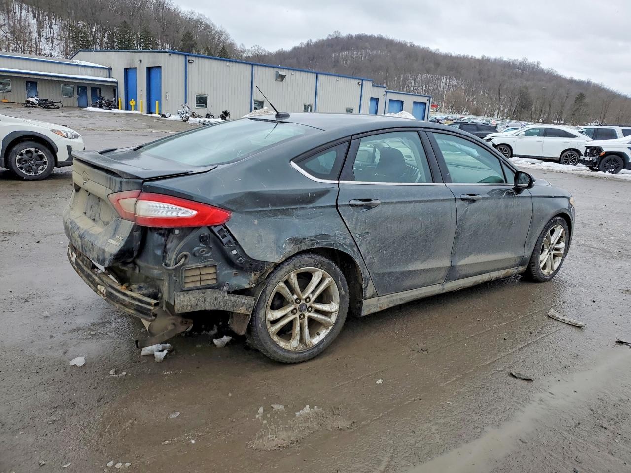 Vehicle/70221_03.jpg
