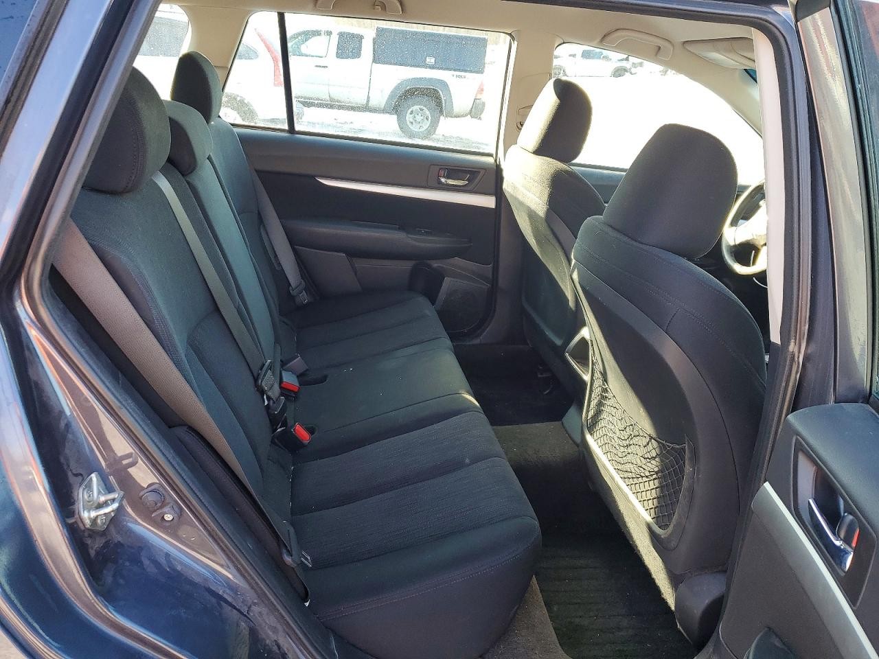 Vehicle/70450_10.jpg