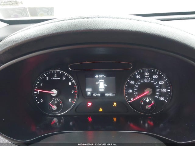 Vehicle/70470_07.jpg