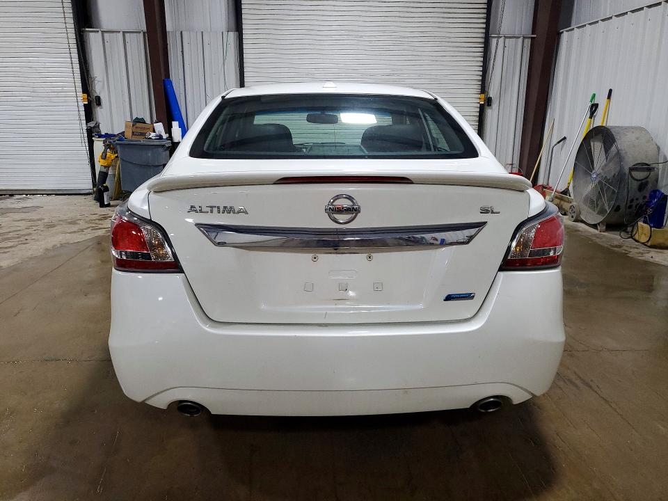https://f005.backblazeb2.com/file/img-partshotlines-com/Inventory/MA528/Vehicle/70982_06.jpg