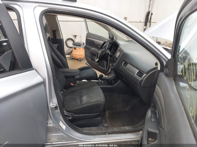 https://f005.backblazeb2.com/file/img-partshotlines-com/Inventory/MA528/Vehicle/71078_05.jpg