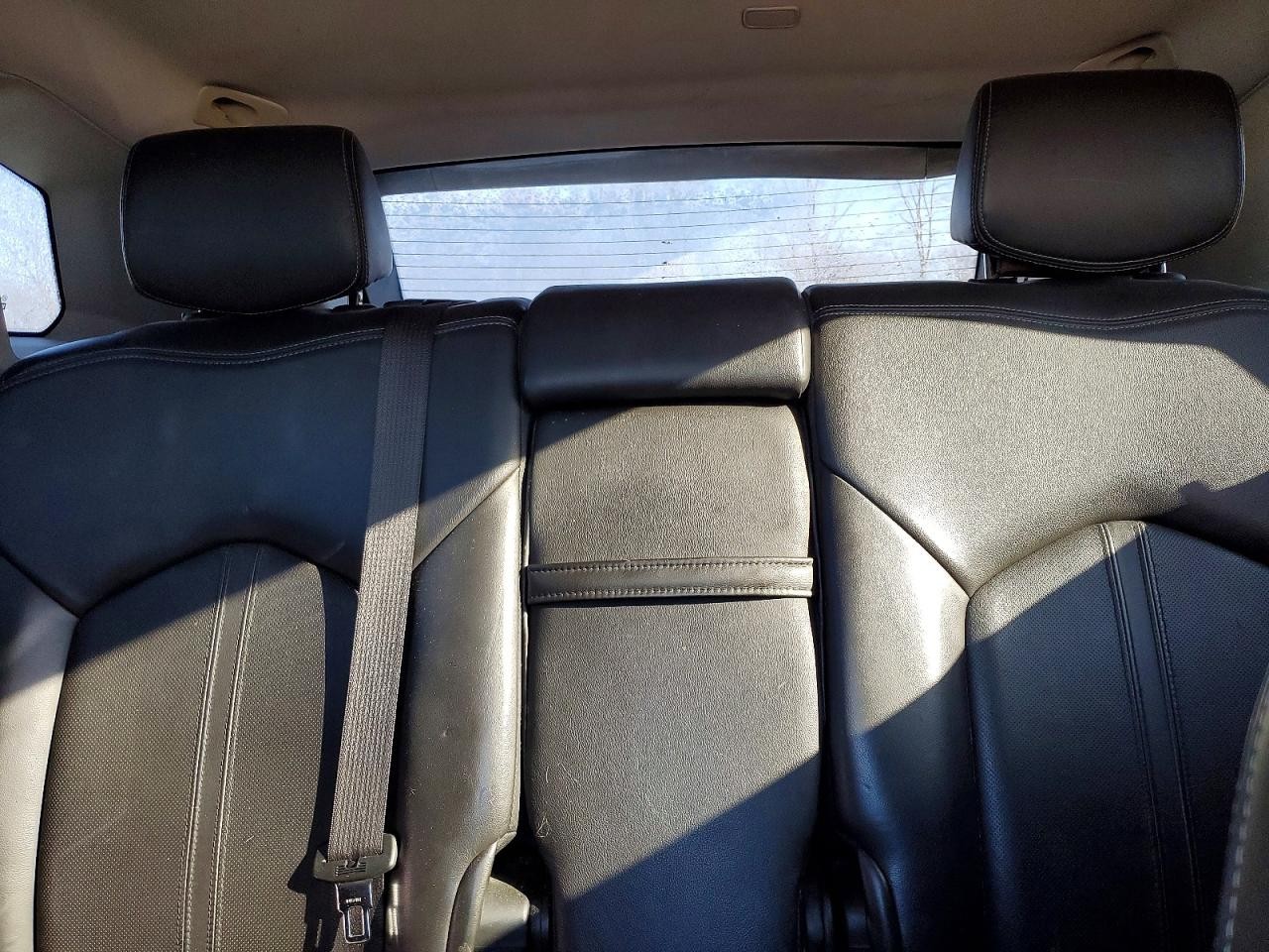 https://f005.backblazeb2.com/file/img-partshotlines-com/Inventory/MA528/Vehicle/71361_09.jpg