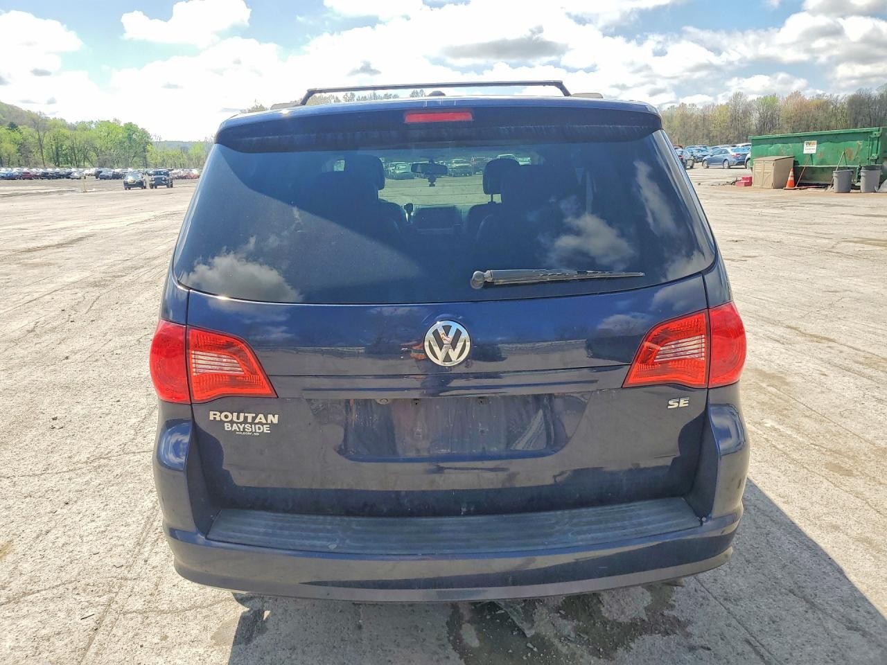 https://f005.backblazeb2.com/file/img-partshotlines-com/Inventory/MA528/Vehicle/71369_06.jpg