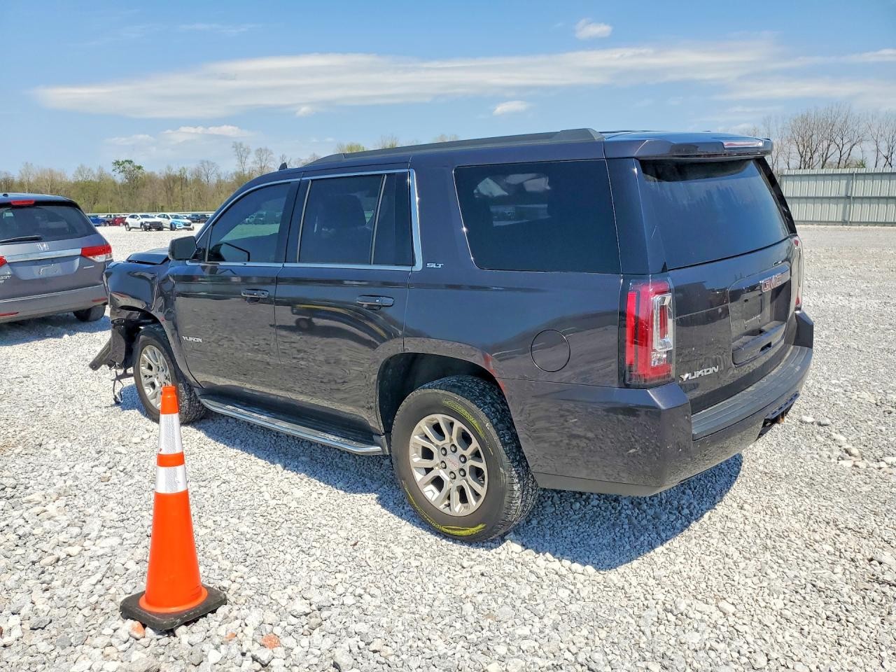 https://f005.backblazeb2.com/file/img-partshotlines-com/Inventory/MA528/Vehicle/71375_02.jpg