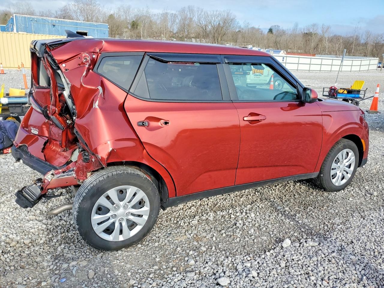 https://f005.backblazeb2.com/file/img-partshotlines-com/Inventory/MA528/Vehicle/71377_03.jpg