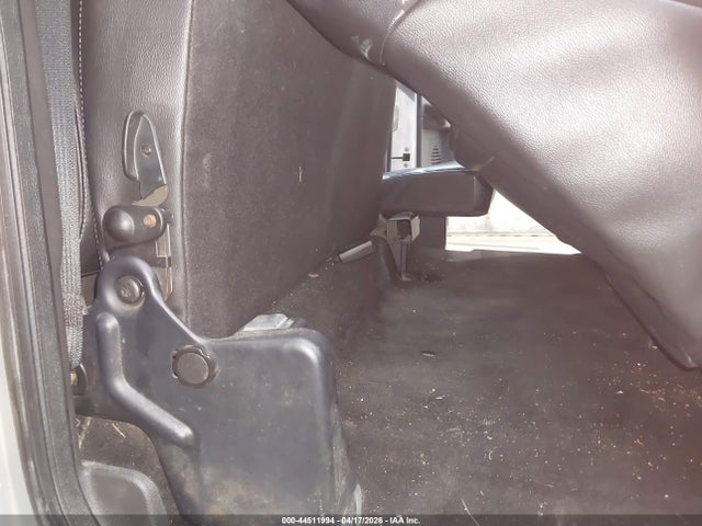 https://f005.backblazeb2.com/file/img-partshotlines-com/Inventory/MA528/Vehicle/71381_08.jpg