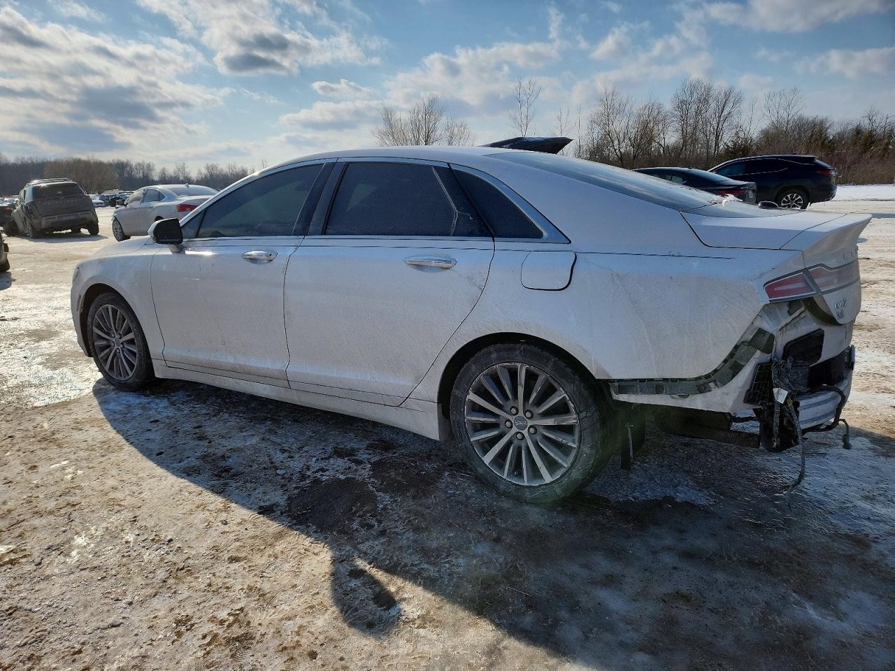 https://f005.backblazeb2.com/file/img-partshotlines-com/Inventory/MA528/Vehicle/71517_02.jpg