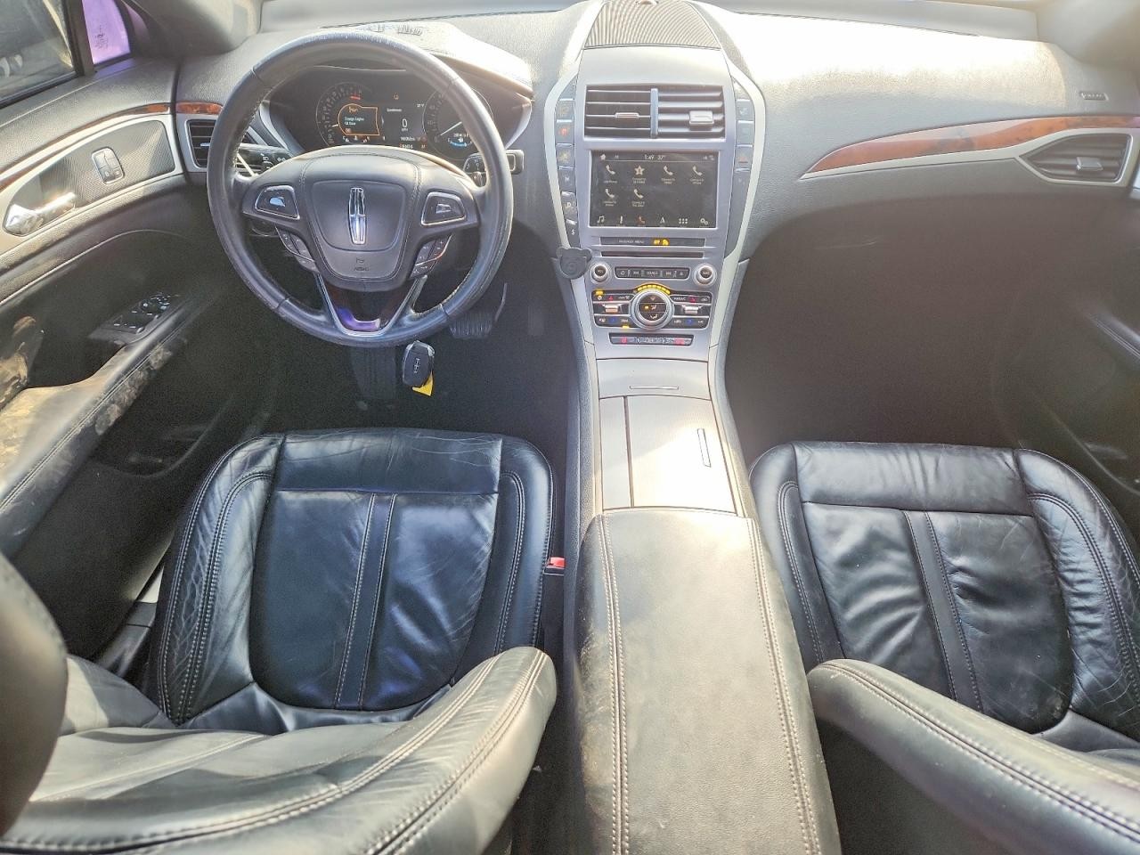 https://f005.backblazeb2.com/file/img-partshotlines-com/Inventory/MA528/Vehicle/71517_08.jpg