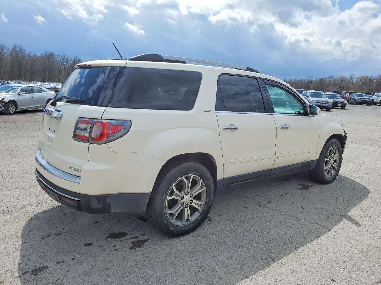 https://f005.backblazeb2.com/file/img-partshotlines-com/Inventory/MA528/Vehicle/71518_03.jpg