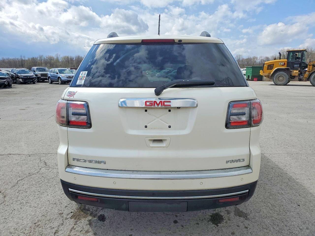 https://f005.backblazeb2.com/file/img-partshotlines-com/Inventory/MA528/Vehicle/71518_06.jpg