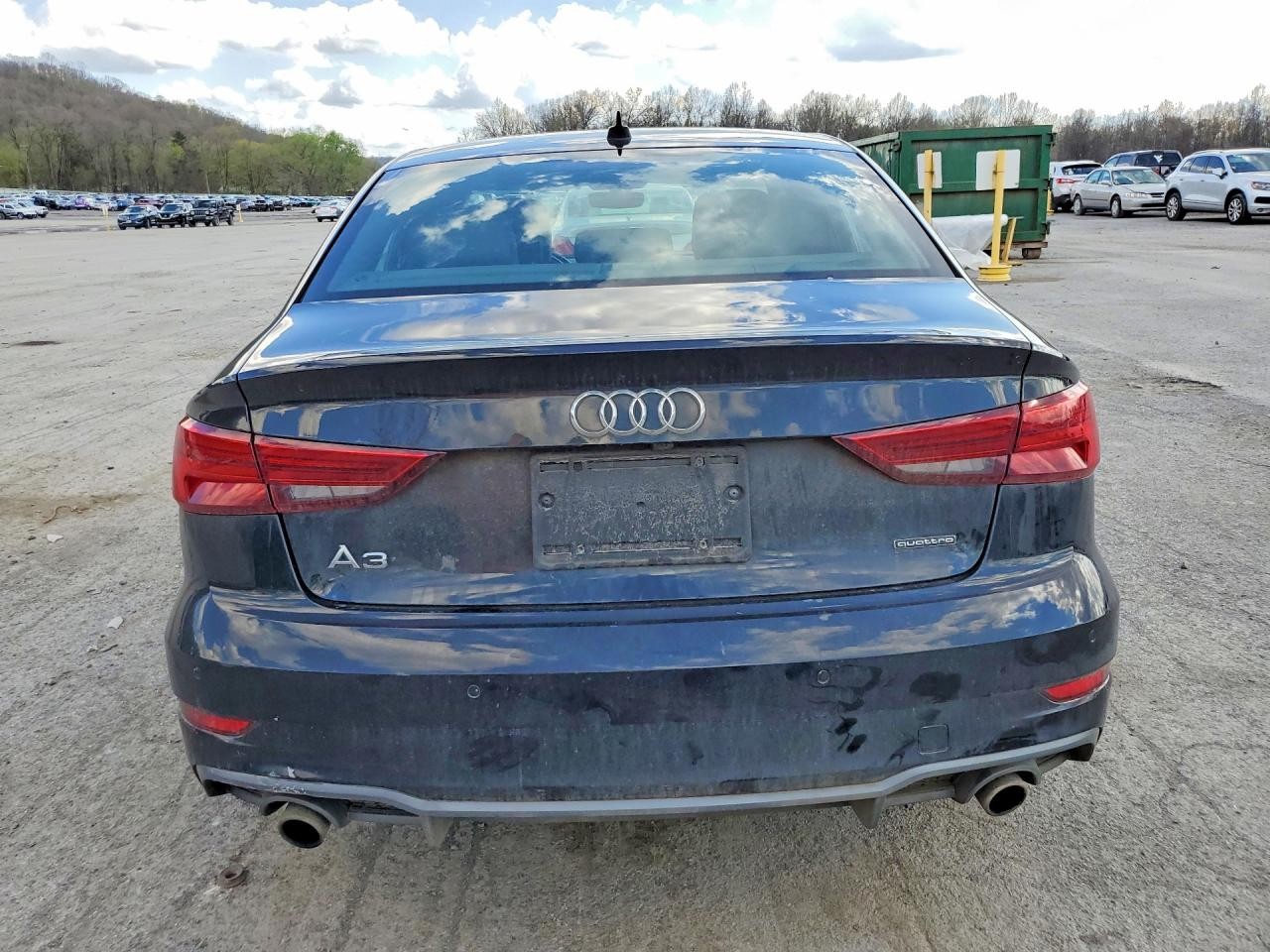 https://f005.backblazeb2.com/file/img-partshotlines-com/Inventory/MA528/Vehicle/71695_06.jpg