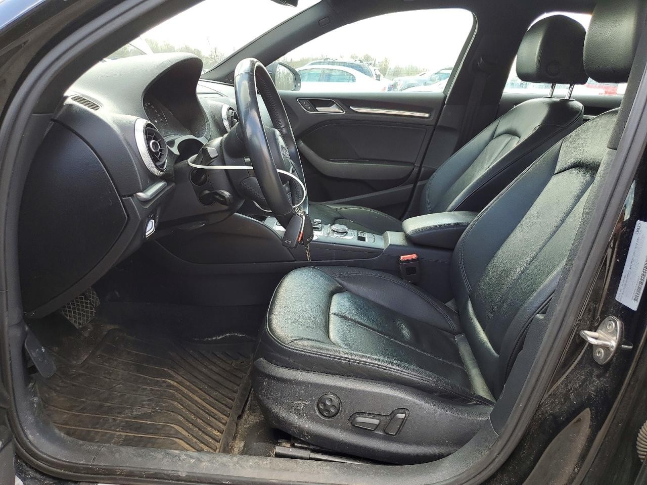 https://f005.backblazeb2.com/file/img-partshotlines-com/Inventory/MA528/Vehicle/71695_07.jpg
