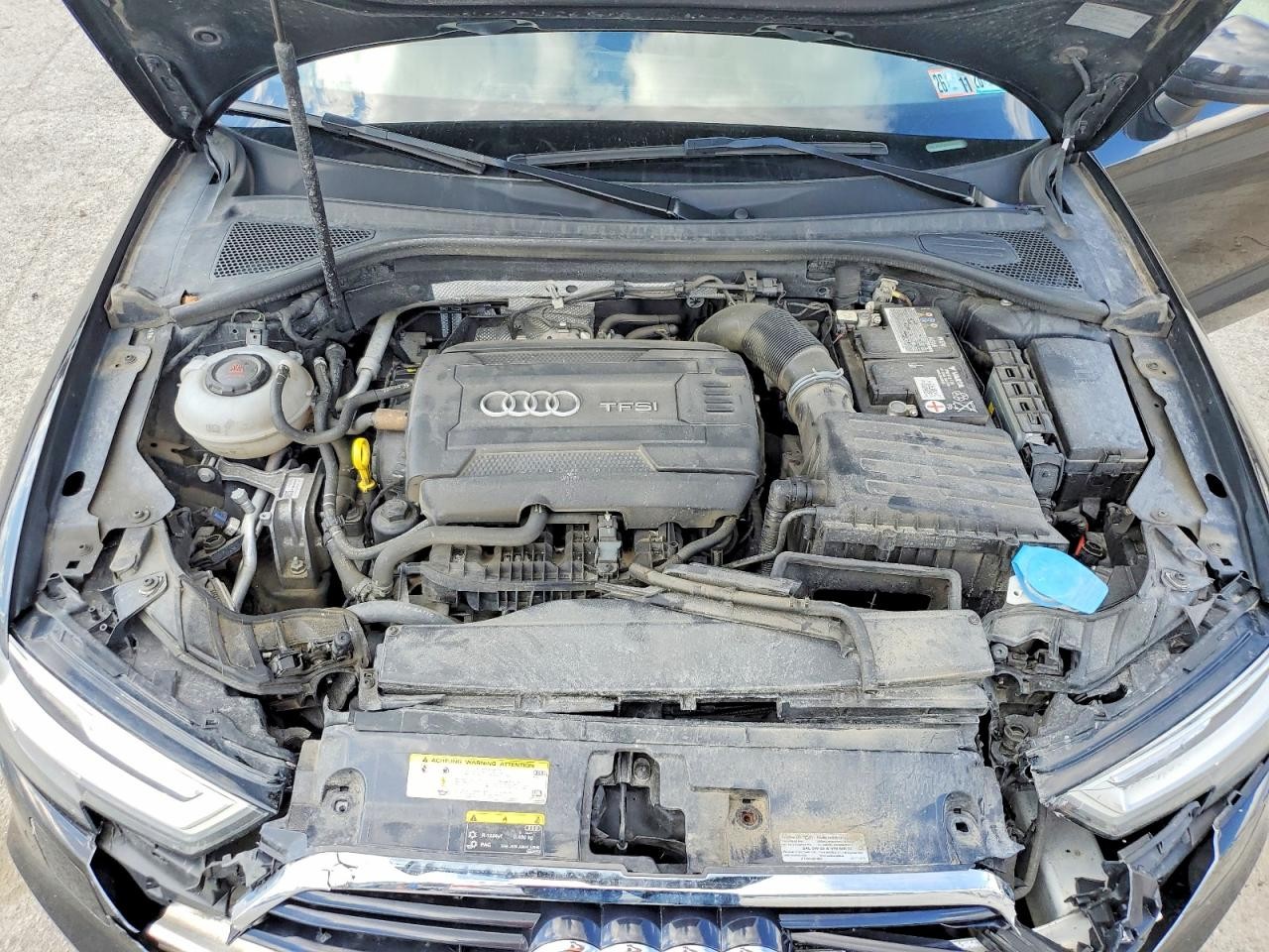 https://f005.backblazeb2.com/file/img-partshotlines-com/Inventory/MA528/Vehicle/71695_11.jpg
