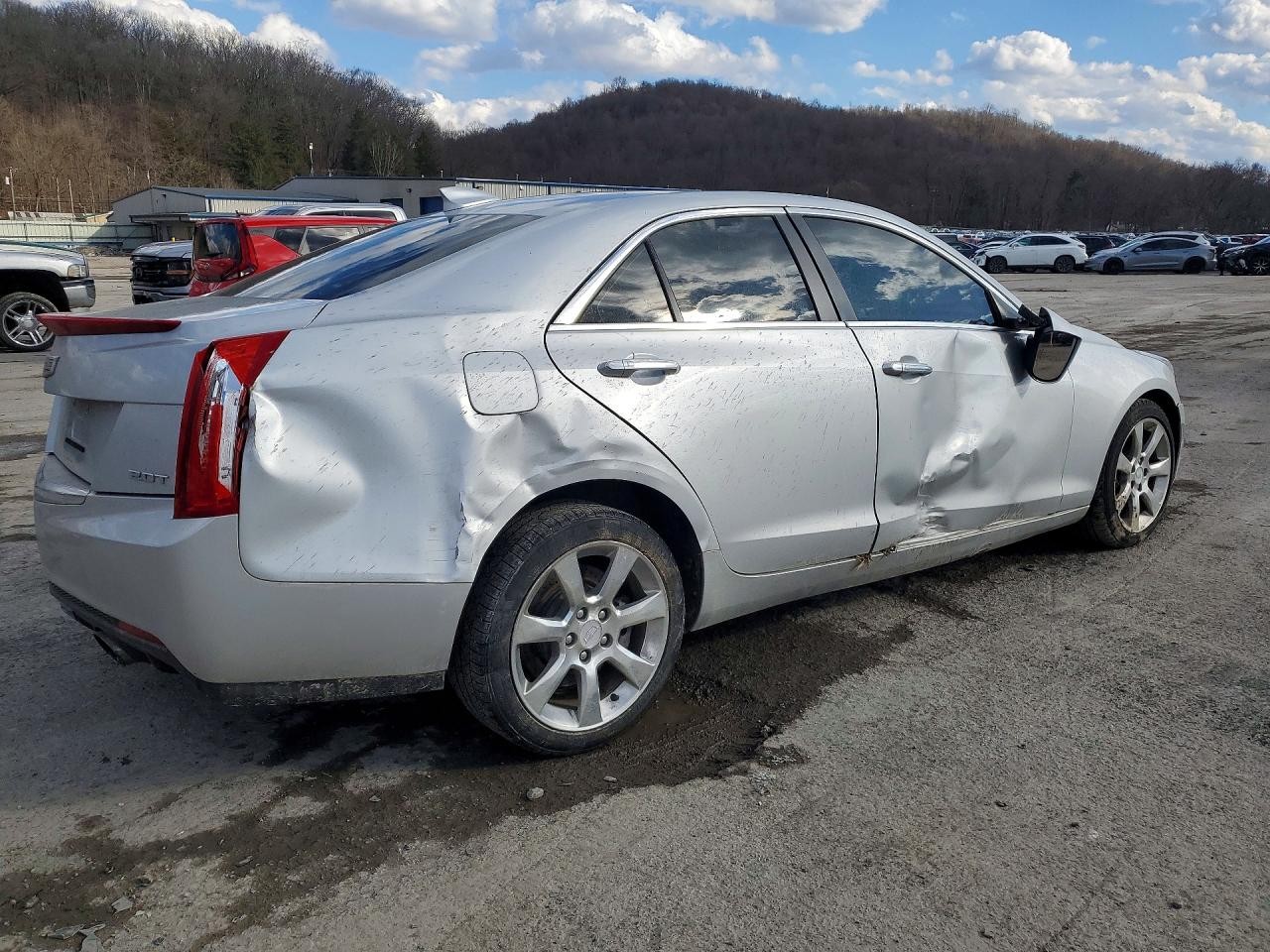 https://f005.backblazeb2.com/file/img-partshotlines-com/Inventory/MA528/Vehicle/71702_03.jpg