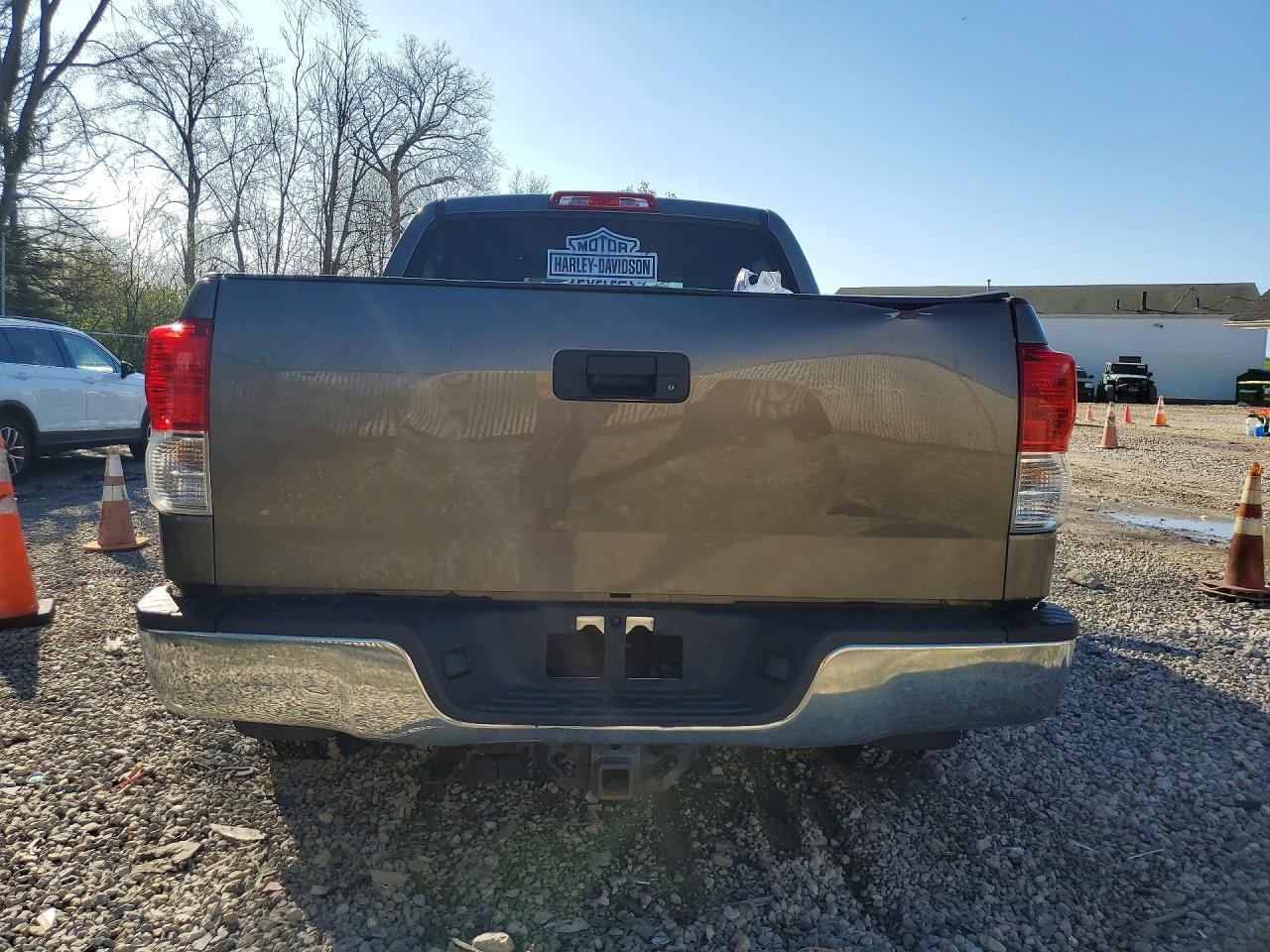 https://f005.backblazeb2.com/file/img-partshotlines-com/Inventory/MA528/Vehicle/71863_06.jpg