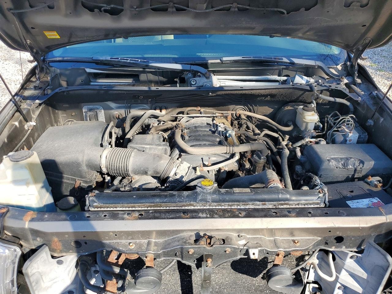 https://f005.backblazeb2.com/file/img-partshotlines-com/Inventory/MA528/Vehicle/71863_10.jpg