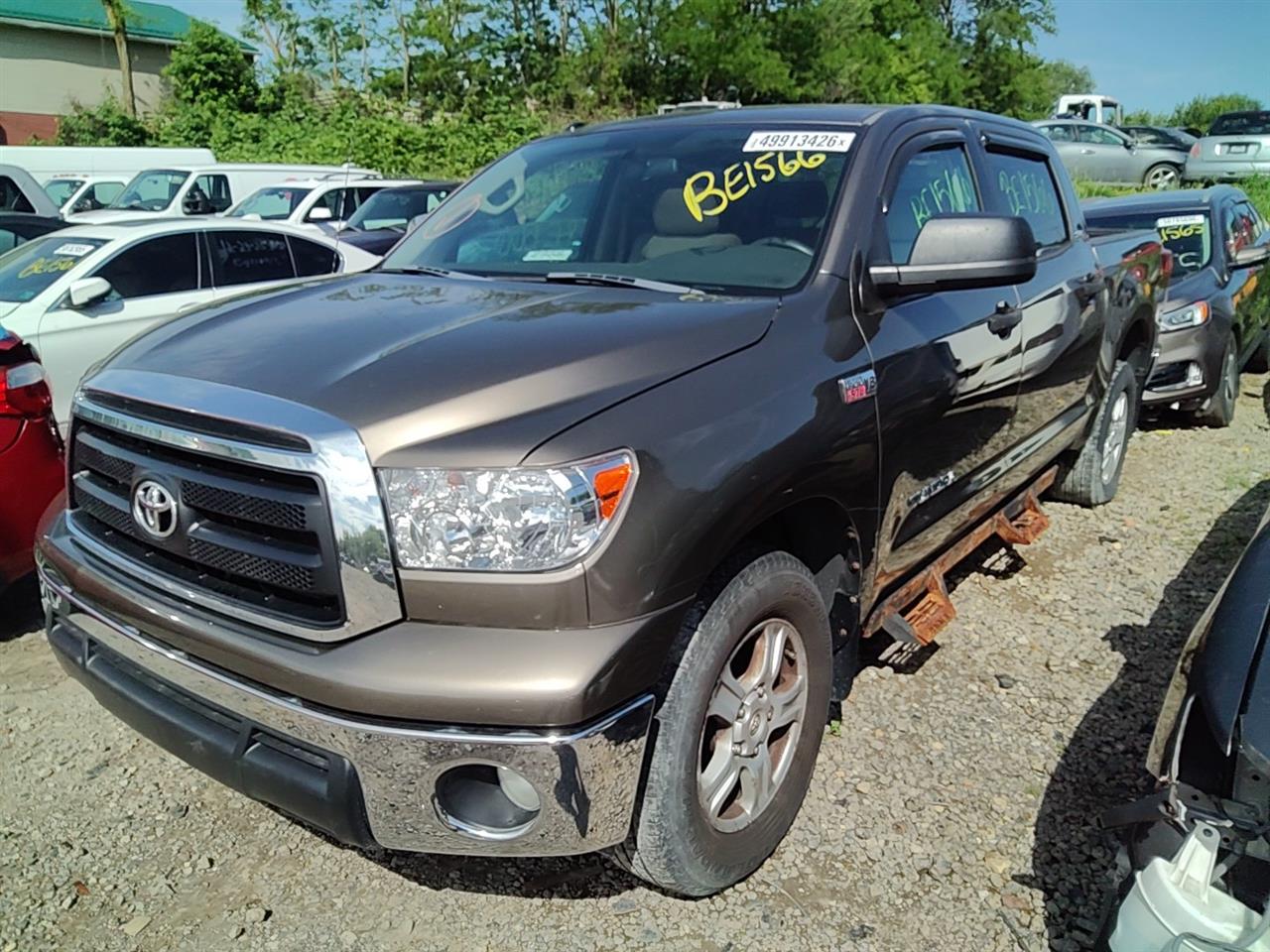 https://f005.backblazeb2.com/file/img-partshotlines-com/Inventory/MA528/Vehicle/71863_11.jpg