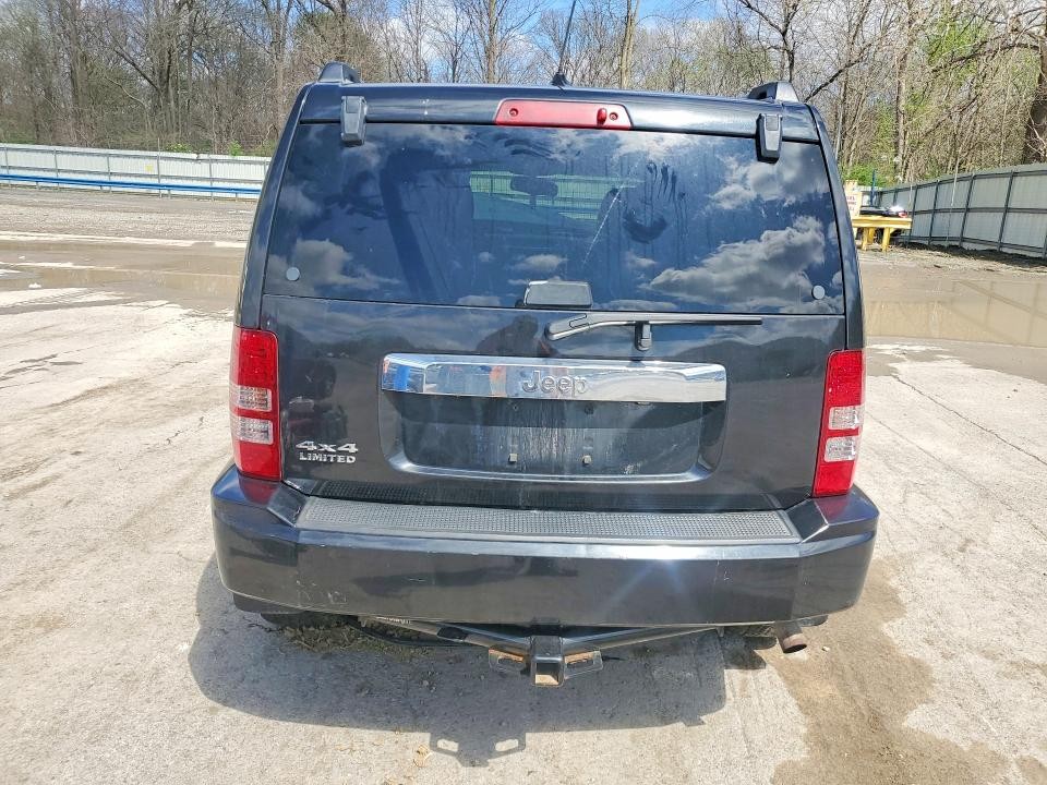 https://f005.backblazeb2.com/file/img-partshotlines-com/Inventory/MA528/Vehicle/72010_06.jpg