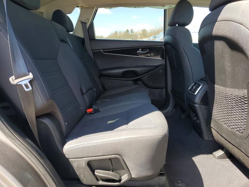 Vehicle/72181_10.jpg
