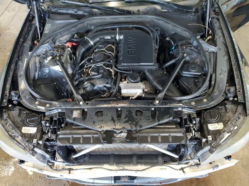 https://f005.backblazeb2.com/file/img-partshotlines-com/Inventory/MA528/Vehicle/72243_10.jpg
