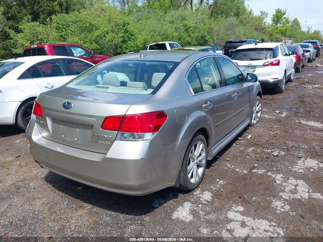 Vehicle/72432_04.jpg