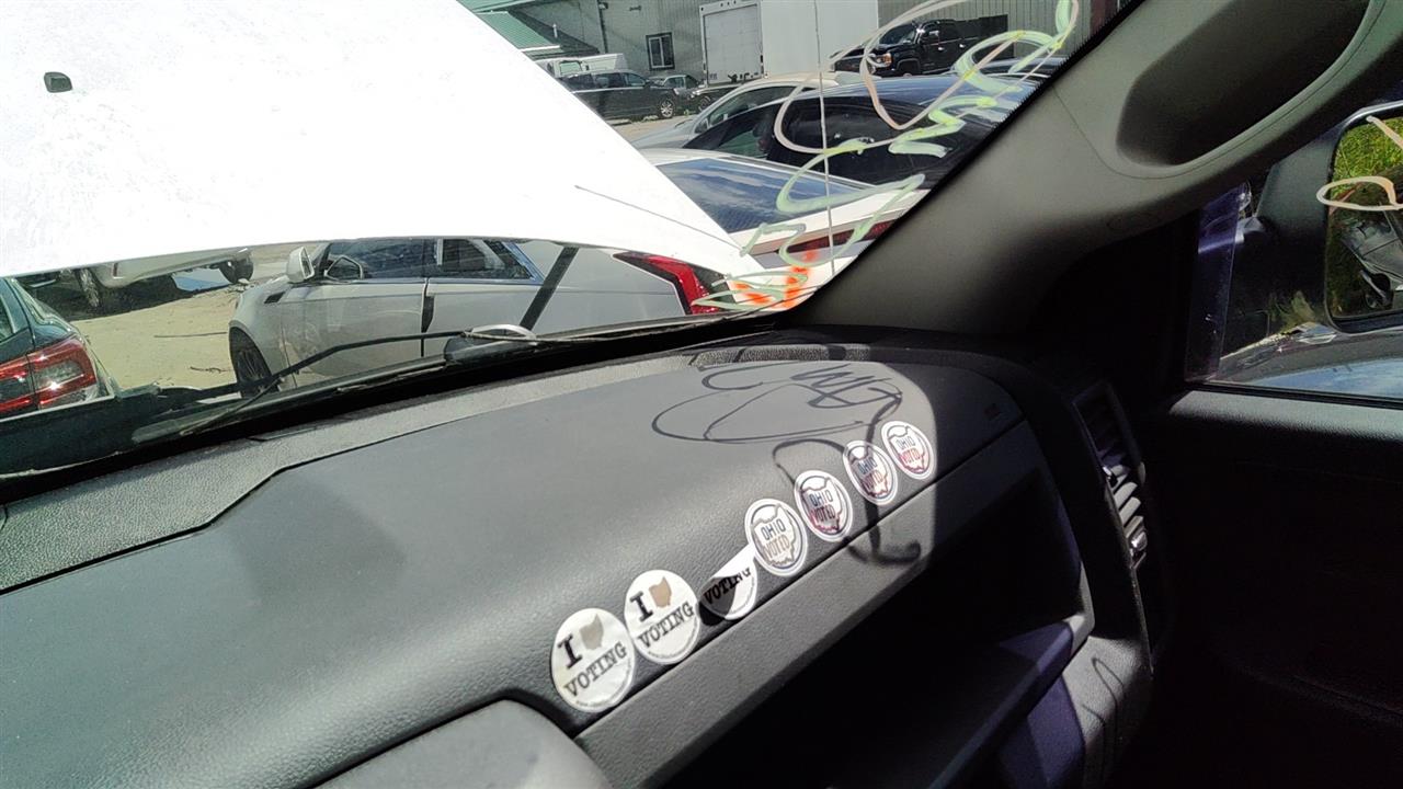 https://f005.backblazeb2.com/file/img-partshotlines-com/Inventory/MA528/Vehicle/72460_11.jpg