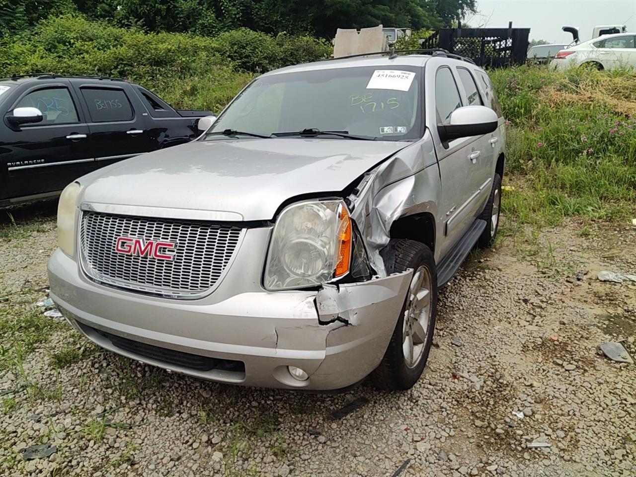 https://f005.backblazeb2.com/file/img-partshotlines-com/Inventory/MA528/Vehicle/72617_11.jpg