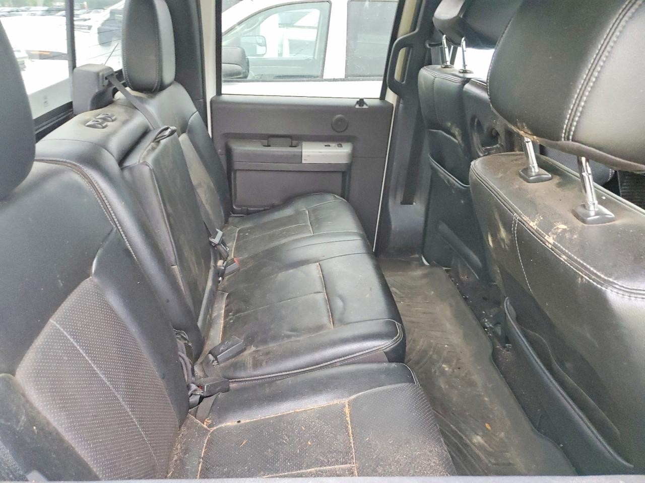 https://f005.backblazeb2.com/file/img-partshotlines-com/Inventory/MA528/Vehicle/72687_09.jpg
