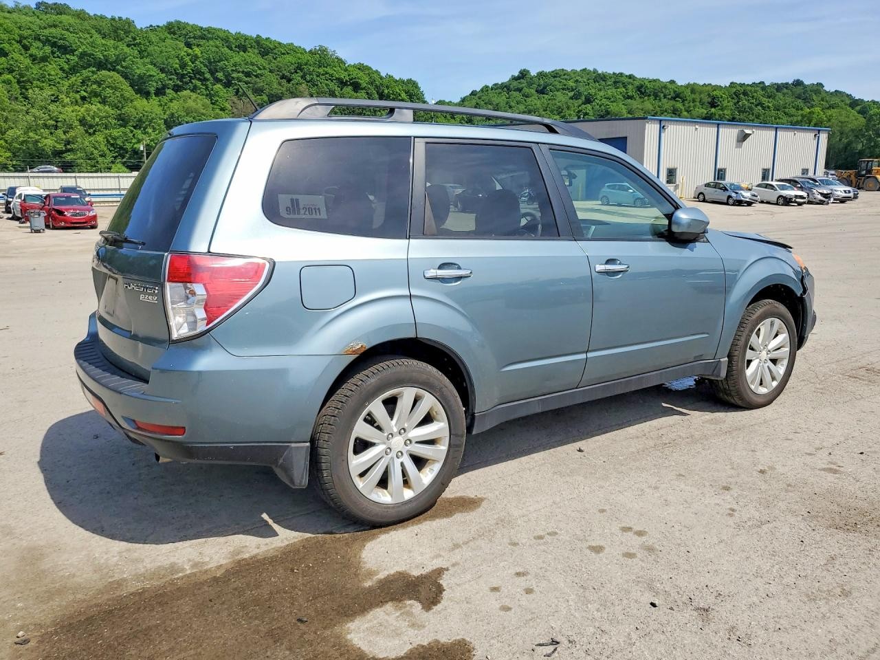 https://f005.backblazeb2.com/file/img-partshotlines-com/Inventory/MA528/Vehicle/72697_03.jpg