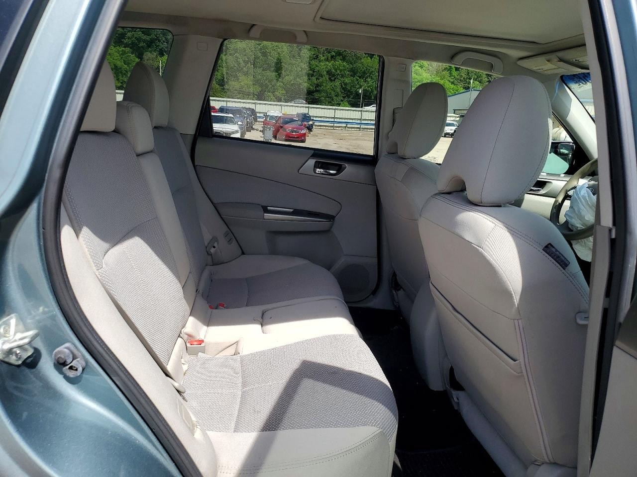 https://f005.backblazeb2.com/file/img-partshotlines-com/Inventory/MA528/Vehicle/72697_10.jpg
