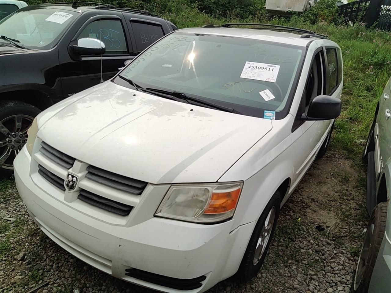 https://f005.backblazeb2.com/file/img-partshotlines-com/Inventory/MA528/Vehicle/72765_11.jpg
