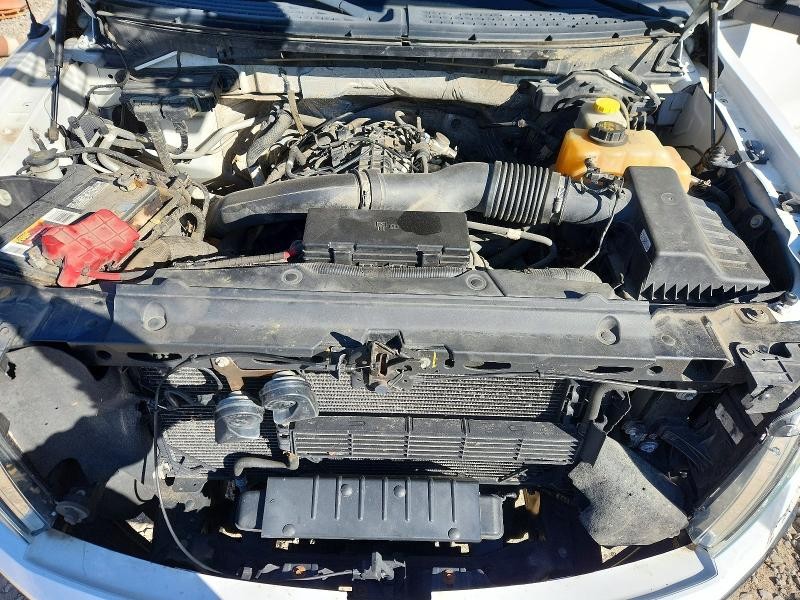 https://f005.backblazeb2.com/file/img-partshotlines-com/Inventory/MA528/Vehicle/72883_10.jpg