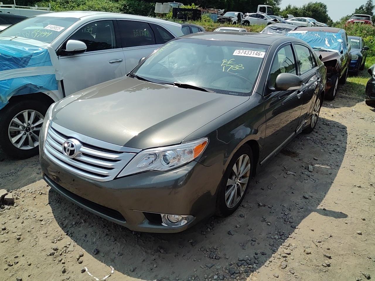 https://f005.backblazeb2.com/file/img-partshotlines-com/Inventory/MA528/Vehicle/72923_11.jpg