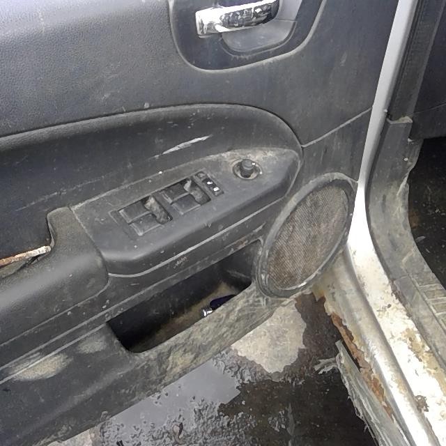 https://f005.backblazeb2.com/file/img-partshotlines-com/Inventory/MA528/Vehicle/73090_12.jpg