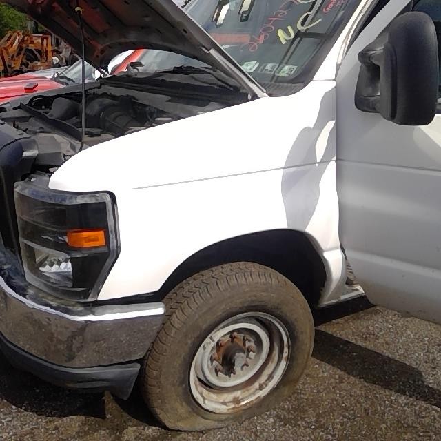 https://f005.backblazeb2.com/file/img-partshotlines-com/Inventory/MA528/Vehicle/73213_02.jpg
